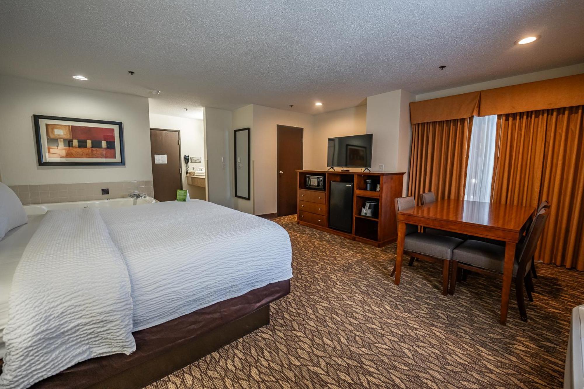 Christopher Inn And Suites Чилликоти Номер фото